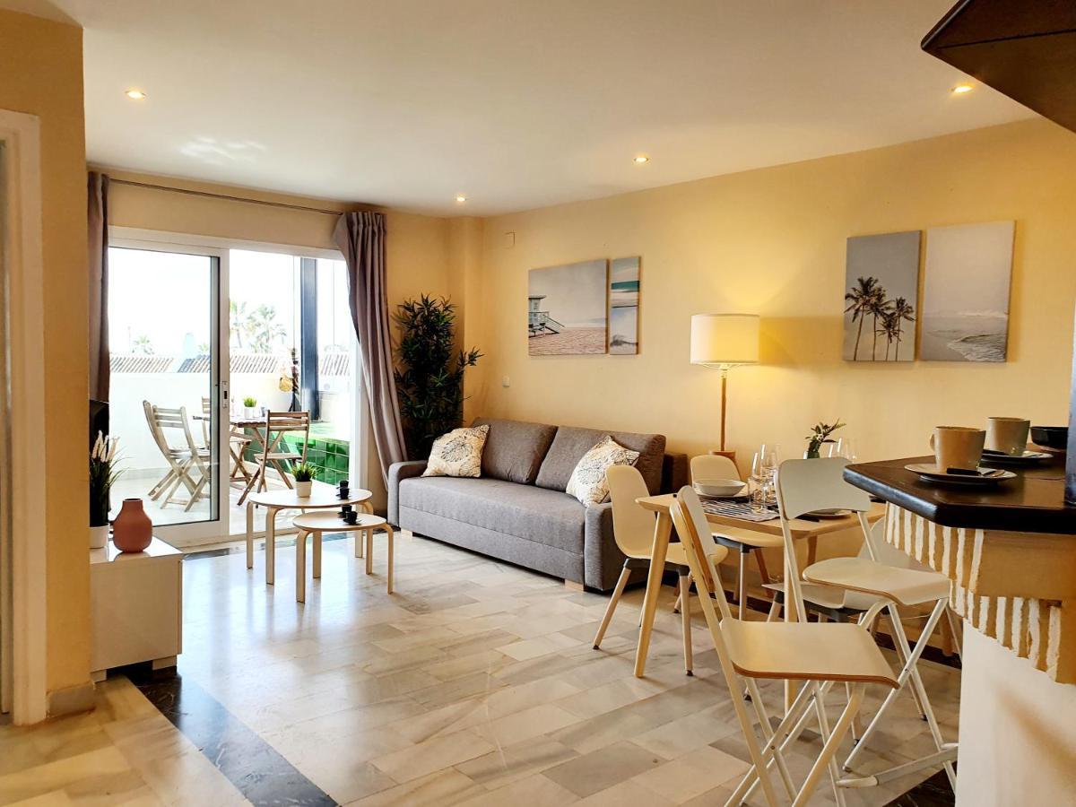 Cozy Apartment On The Beach Sitio de Calahonda Buitenkant foto