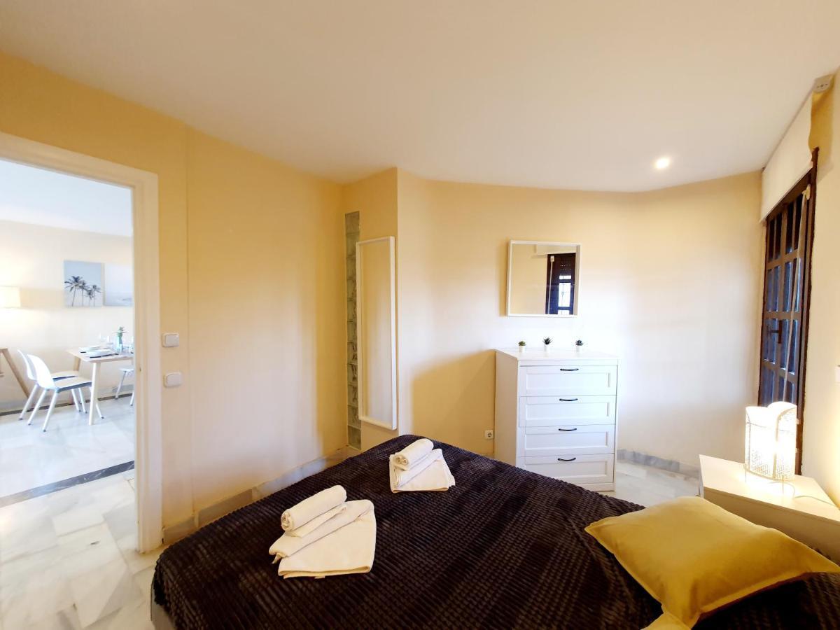Cozy Apartment On The Beach Sitio de Calahonda Buitenkant foto