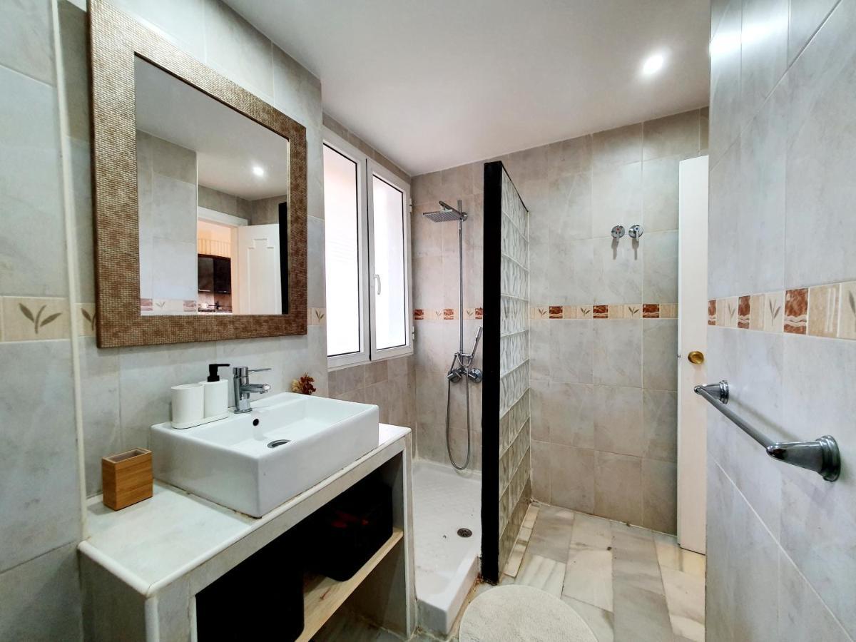 Cozy Apartment On The Beach Sitio de Calahonda Buitenkant foto
