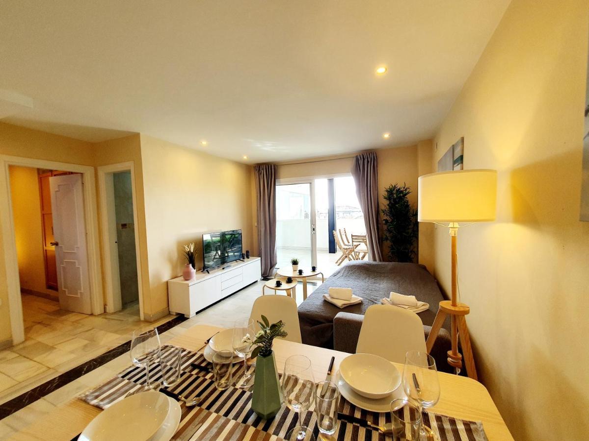 Cozy Apartment On The Beach Sitio de Calahonda Buitenkant foto
