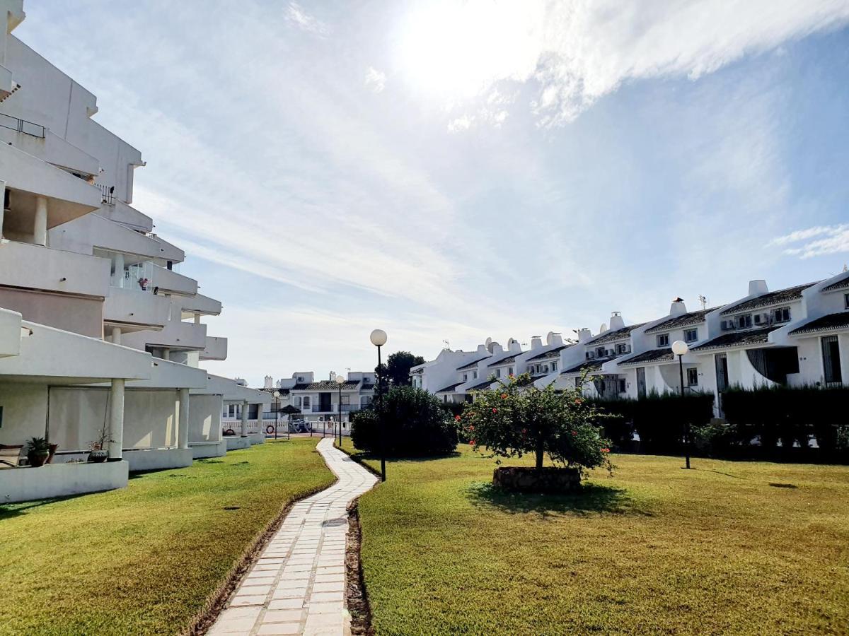 Cozy Apartment On The Beach Sitio de Calahonda Buitenkant foto