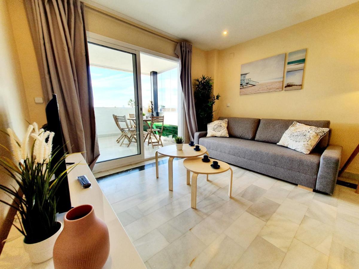 Cozy Apartment On The Beach Sitio de Calahonda Buitenkant foto