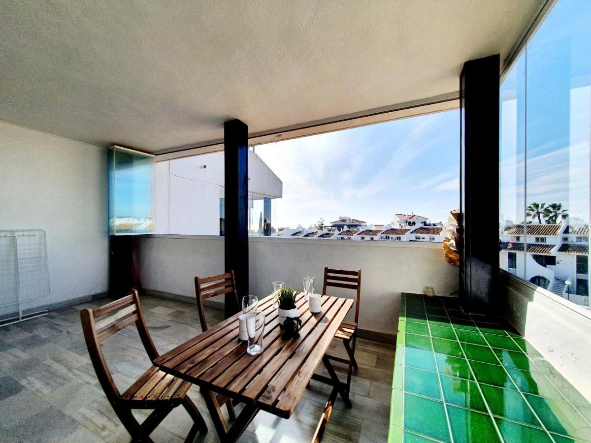 Cozy Apartment On The Beach Sitio de Calahonda Buitenkant foto