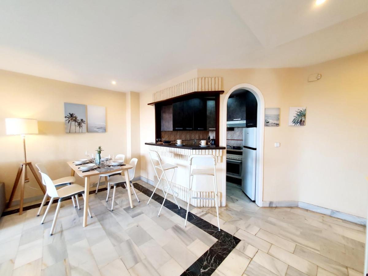 Cozy Apartment On The Beach Sitio de Calahonda Buitenkant foto